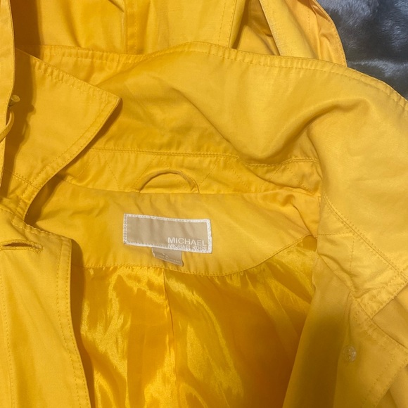 Michael Kors, light weight, yellow, hooded coat, size XL - Picture 3 of 7